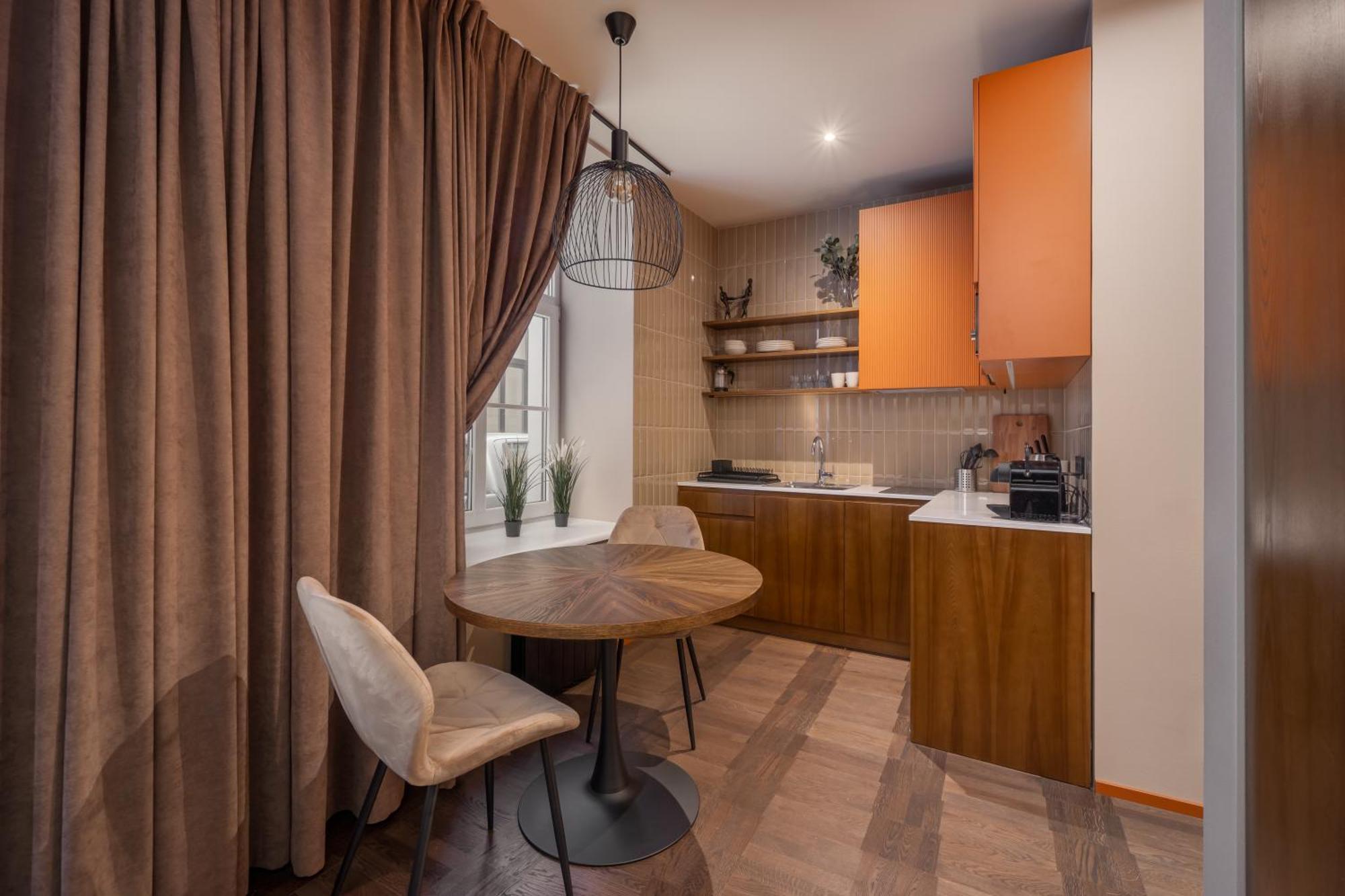 Stylish Old Town Apartment On Mucenieku Street Riga Exterior photo